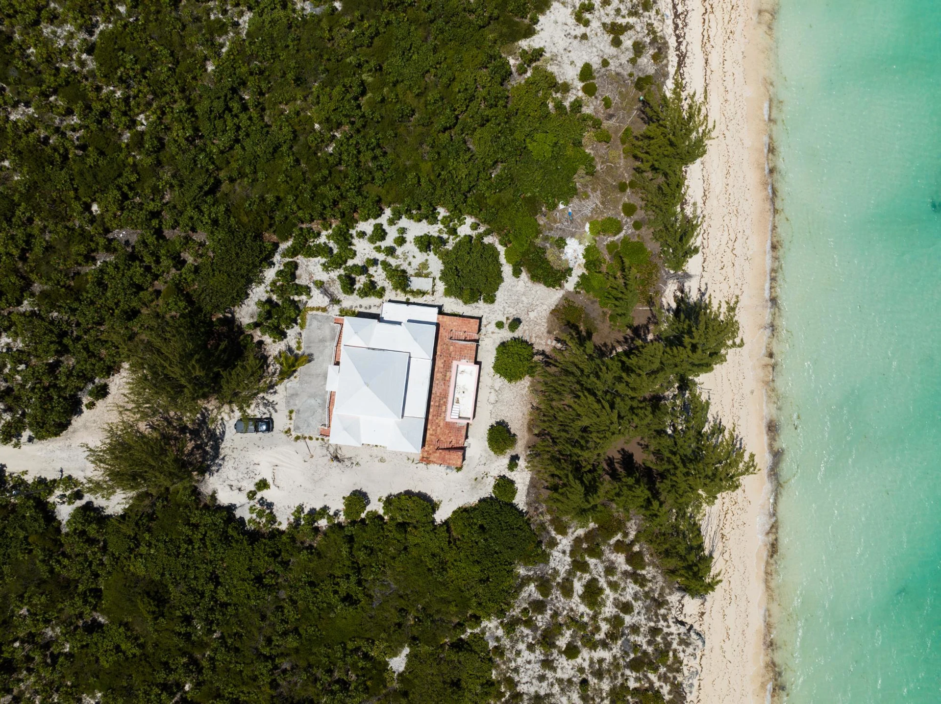 Whitby Beachfront Villa - Gallery image 19