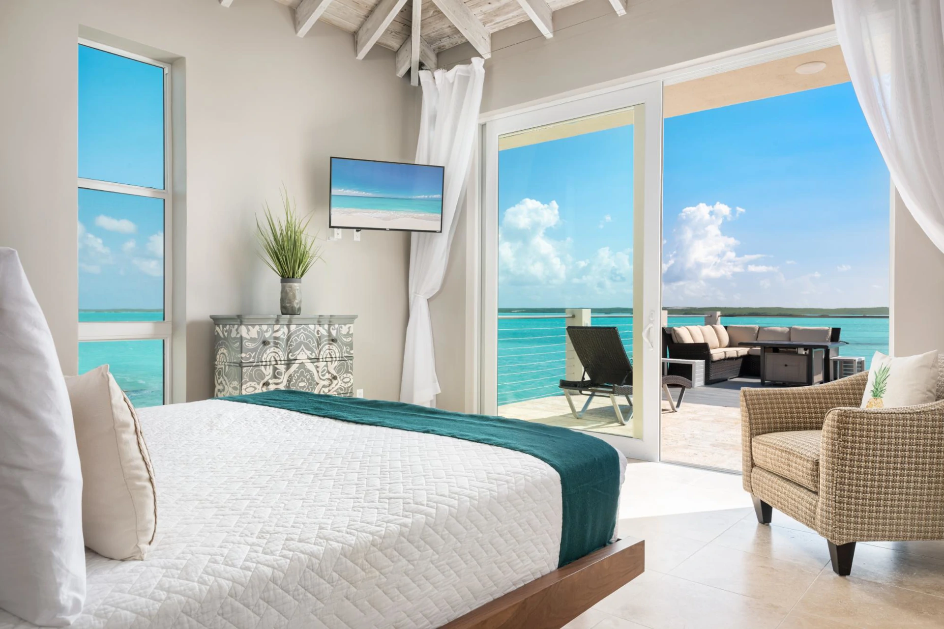 Caicos Cays, 341 Chalk Sound Drive - Gallery image 9