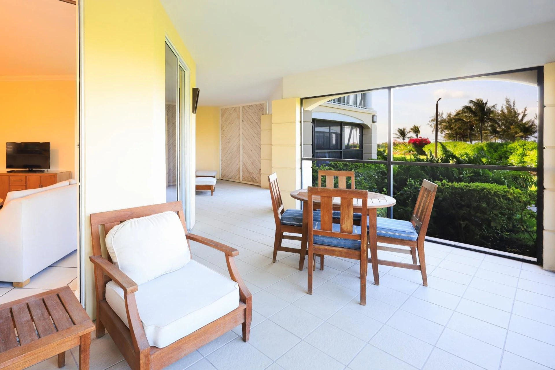 3115 - The Sands At Grace Bay - Gallery image 12