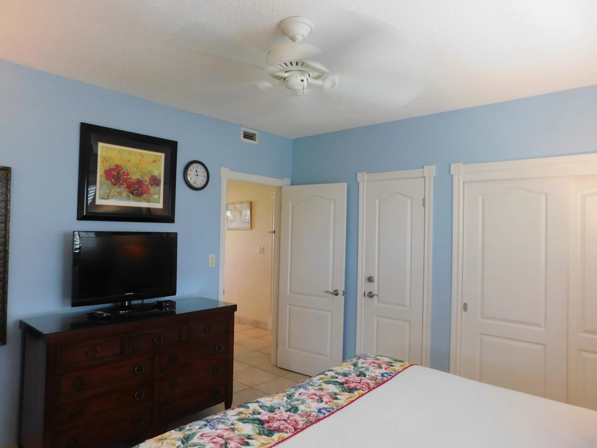 BEACH-LEVEL CORNER SUITE | RWI 115 - photo 12