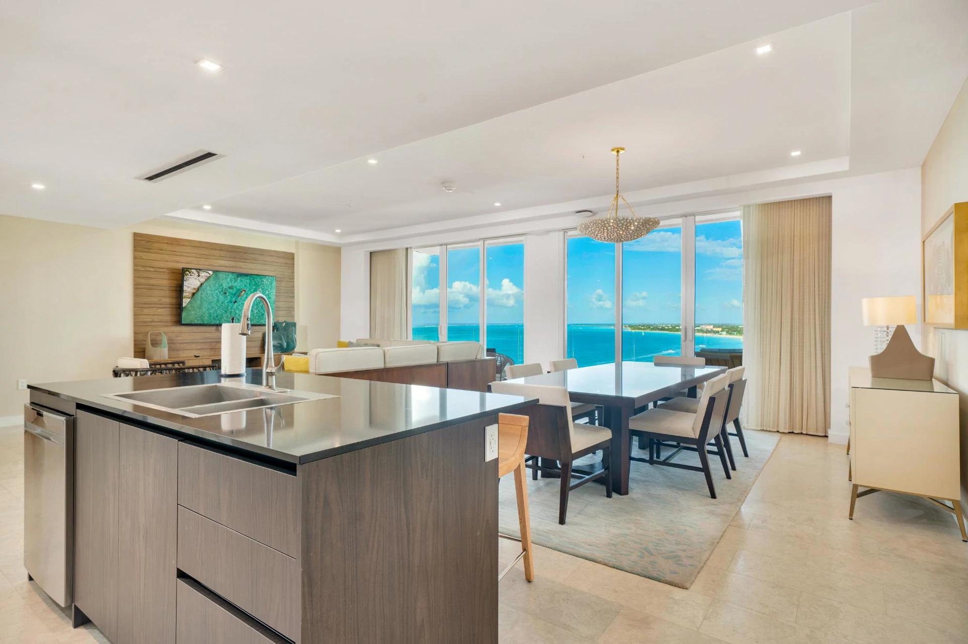 UNIT 2114 RITZ CARLTON 3BR/3BA - Gallery image 3