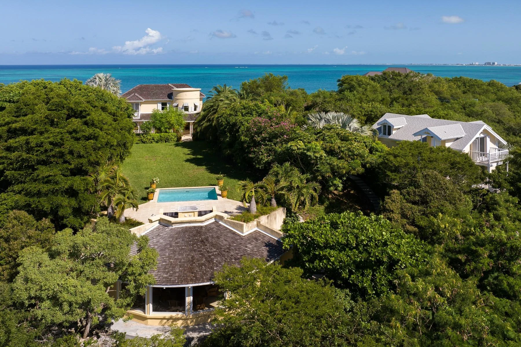 BLUE CAY - Thompson Cove Beachfront - Gallery image 43