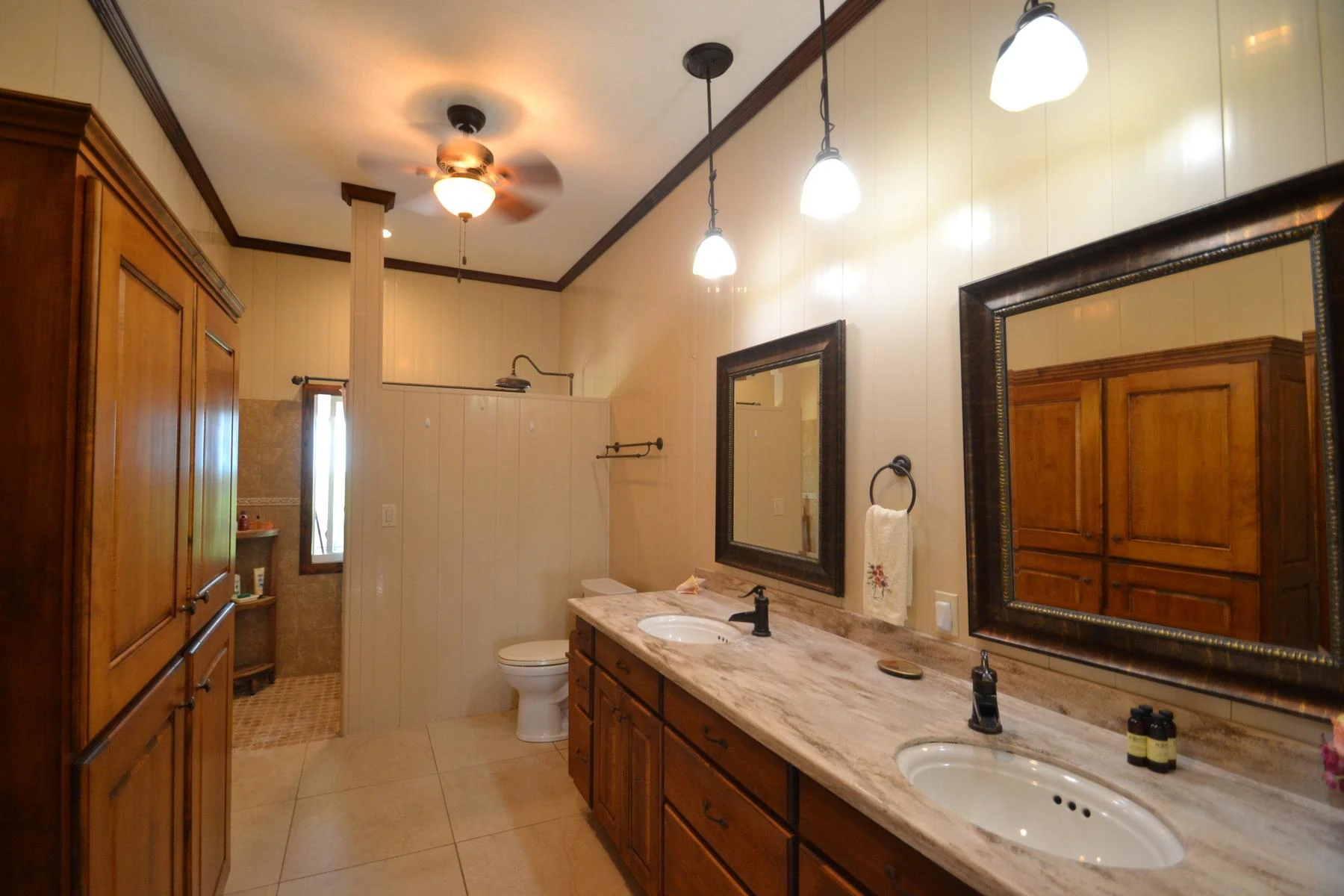 Hilltop House - Gallery image 11