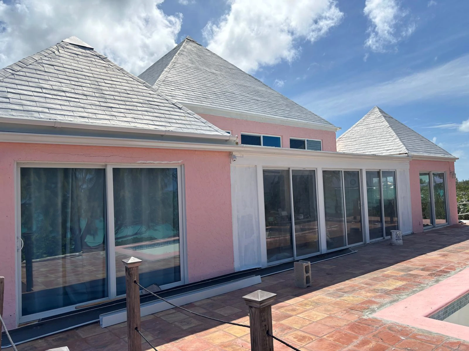 Whitby Beachfront Villa - Gallery image 9