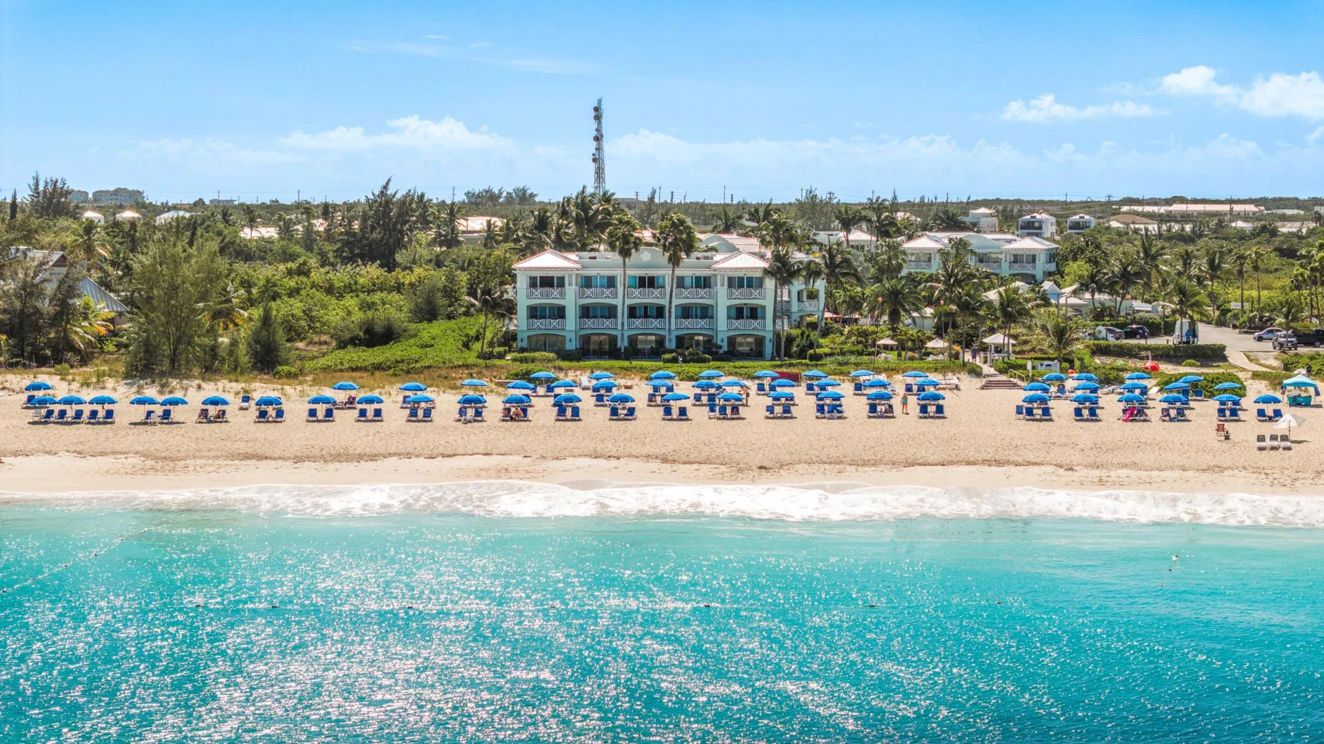 BEACH-LEVEL CORNER SUITE | RWI 115