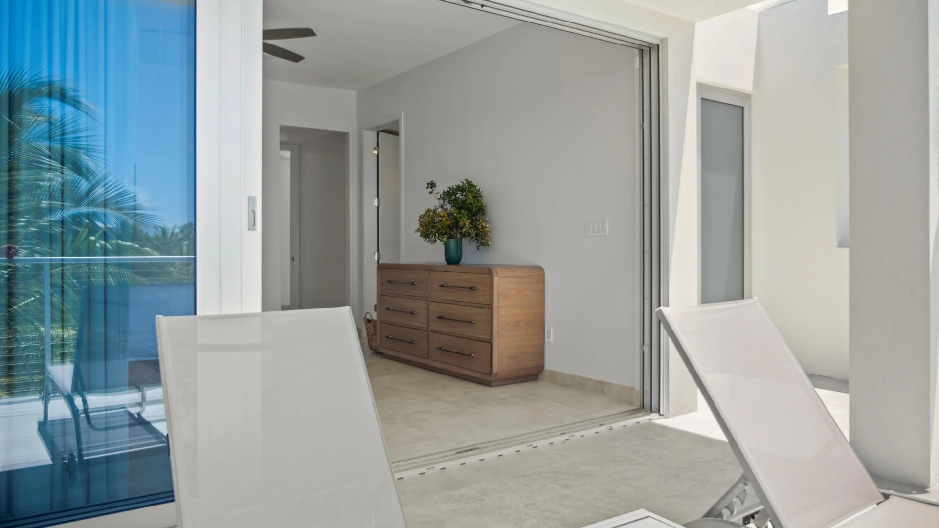 PURE WATER VILLA-HUMMINGBIRD LANE - Gallery image 45