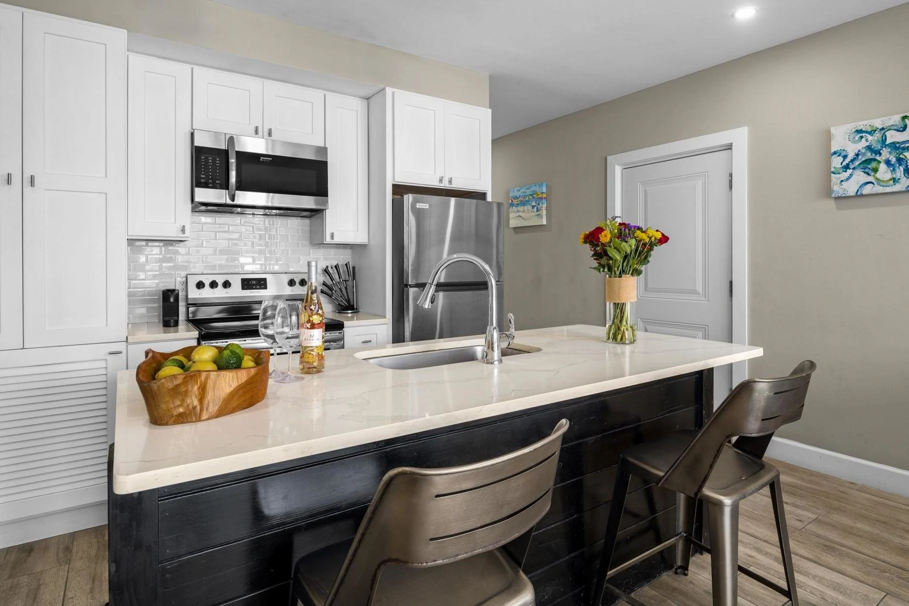The Tides Unit 104 - Gallery image 3