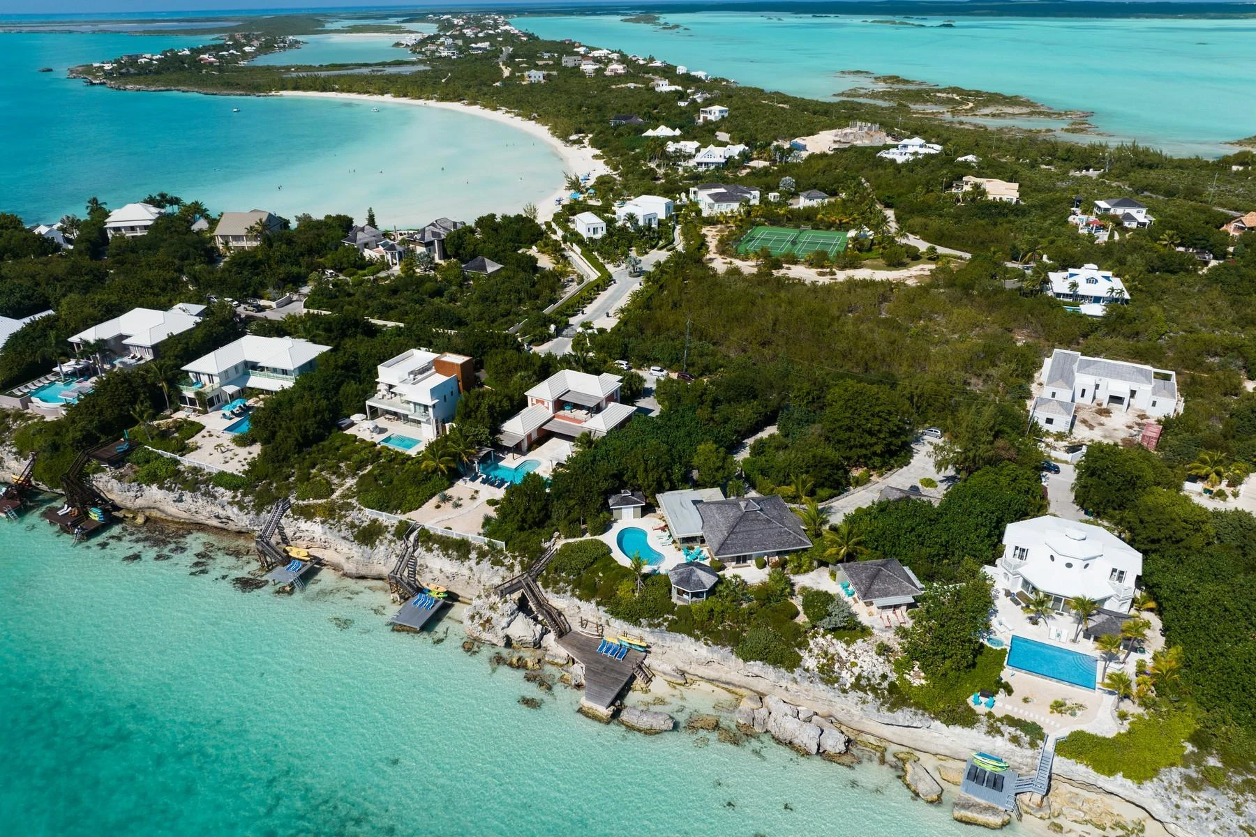 36 Paradise Pointe