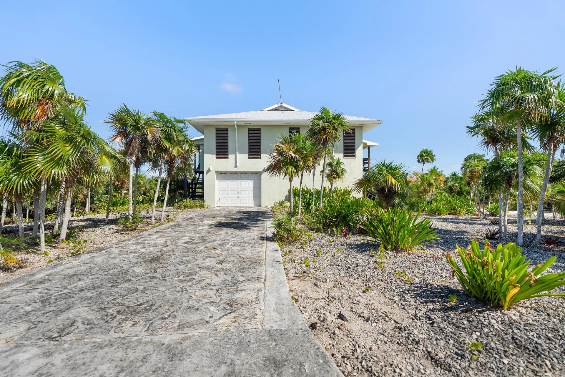 EAGLE'S NEST - Gallery image 16