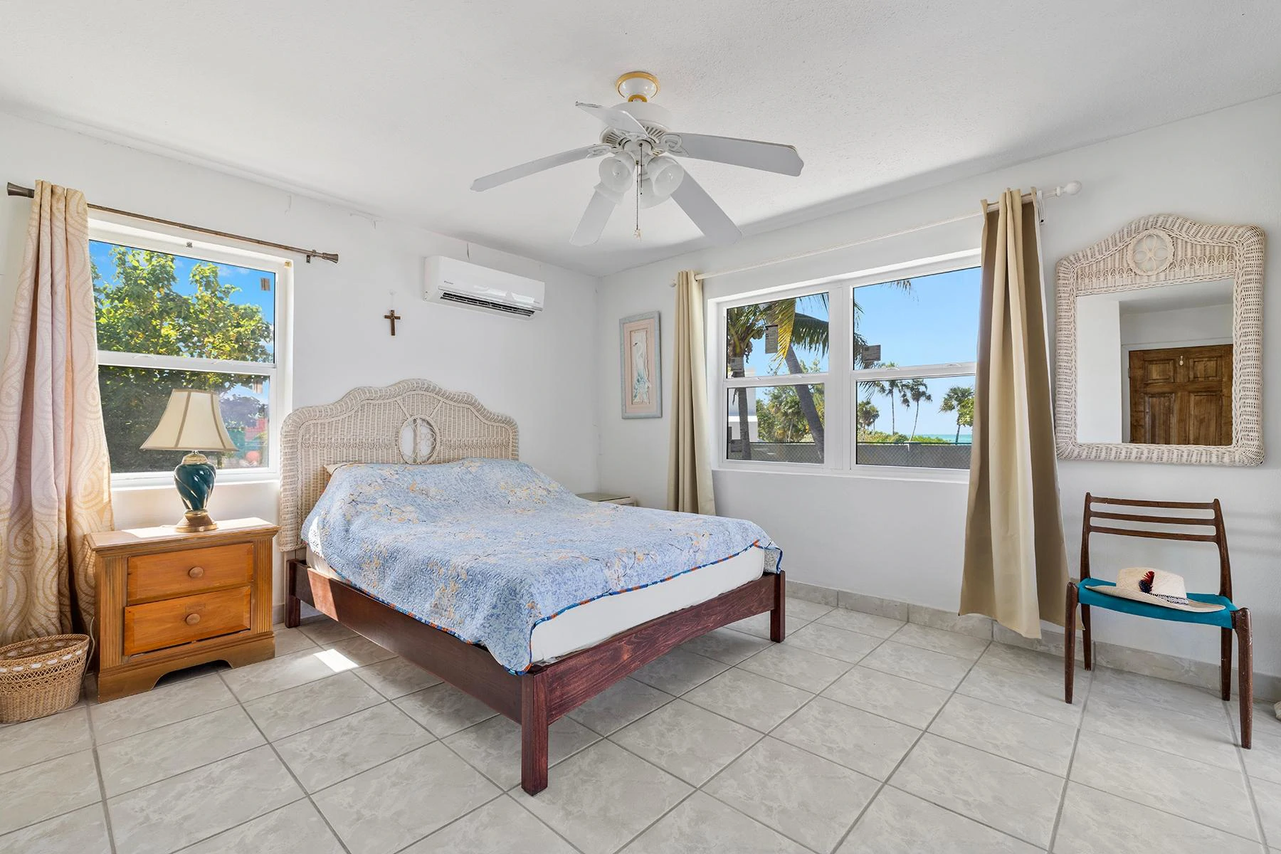 Whitby Beach House - Gallery image 10