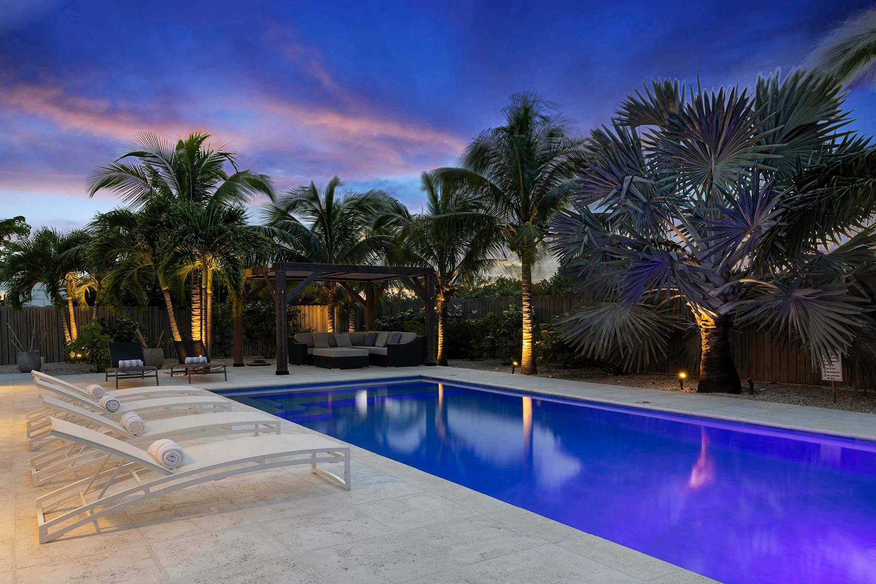 Sunset Beach Villa Unparalleled 21 - Gallery image 41