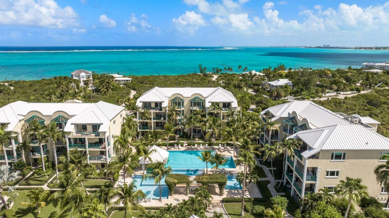 3 BEDROOM TOWNHOME AT THE YACHT CLUB - Gallery image 16