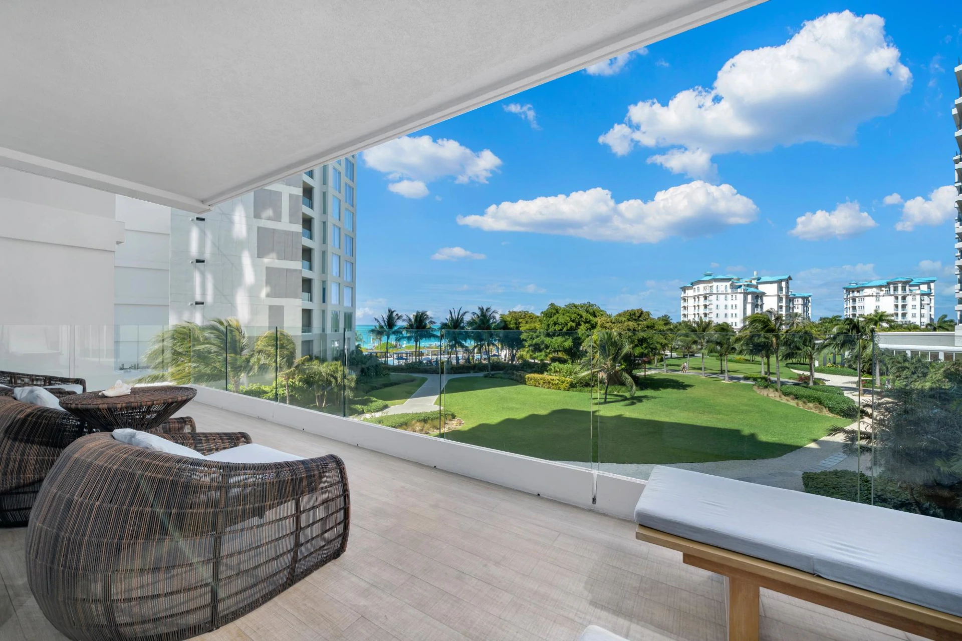 UNIT 2034 RITZ CARLTON 3BR/3BA