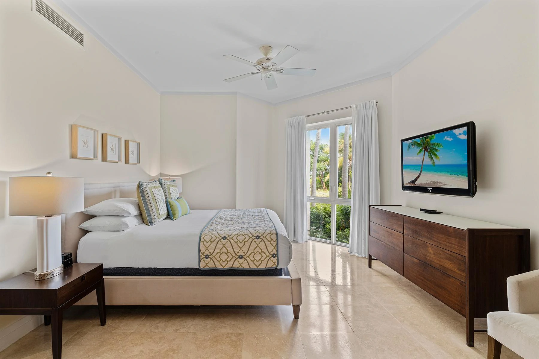 WEST BAY CLUB Suite 109 - Gallery image 11