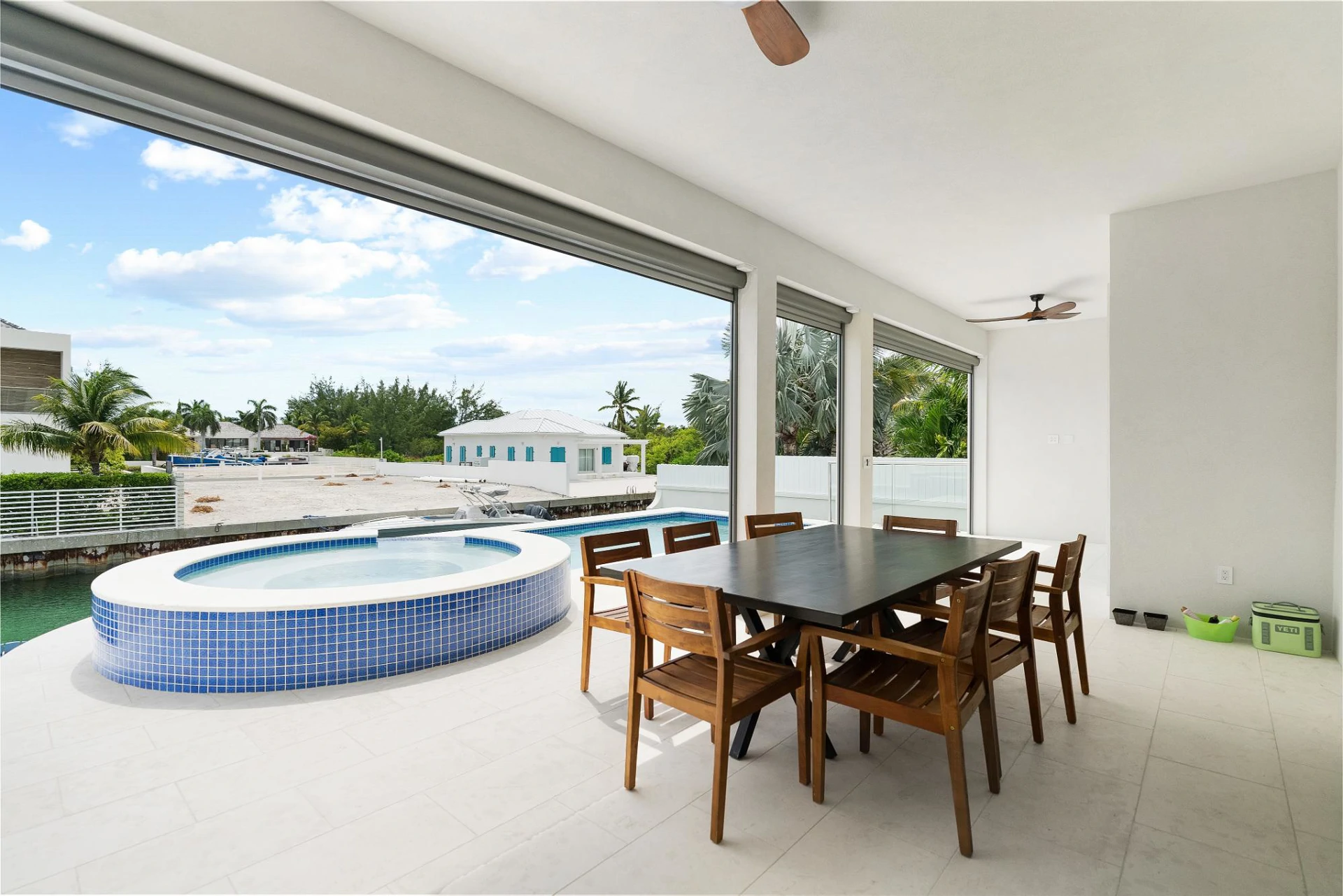 BLUE DIAMOND VILLA - Gallery image 5