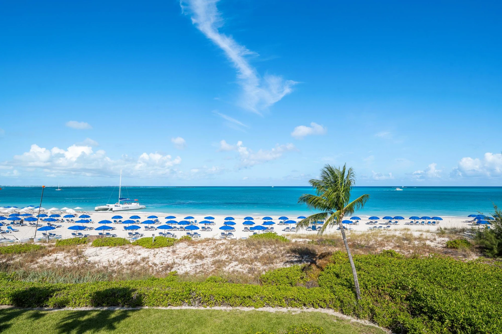 BEACH-LEVEL CORNER SUITE | RWI 115 - photo 16