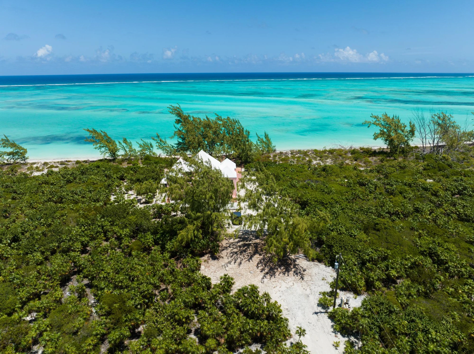 Whitby Beachfront Villa - Gallery image 11