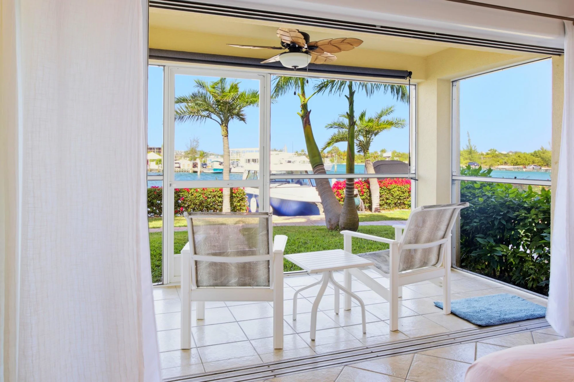 B2 YACHT CLUB - Gallery image 18