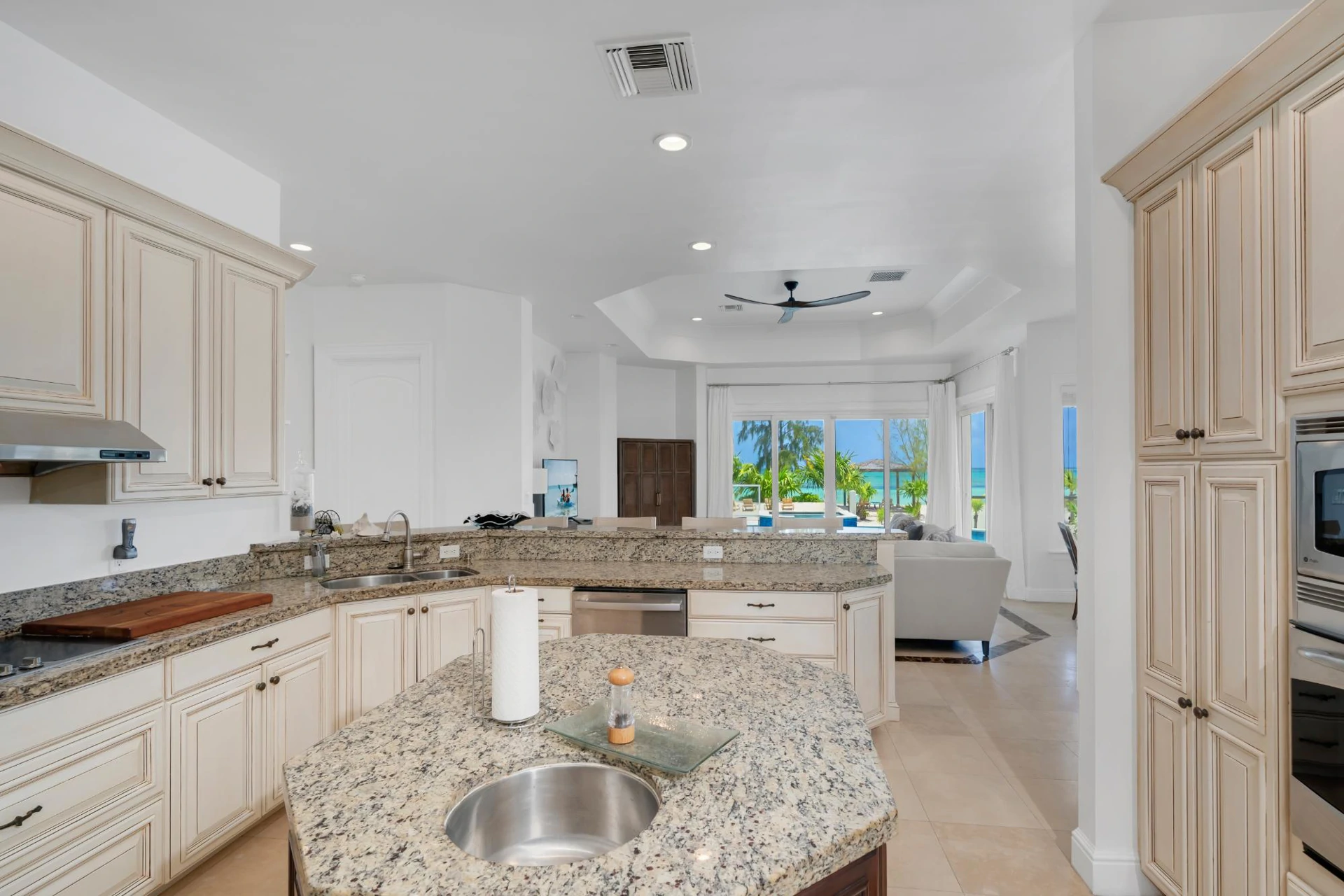 Villa Cecilia Beachfront Pumpkin Bluff - Gallery image 6