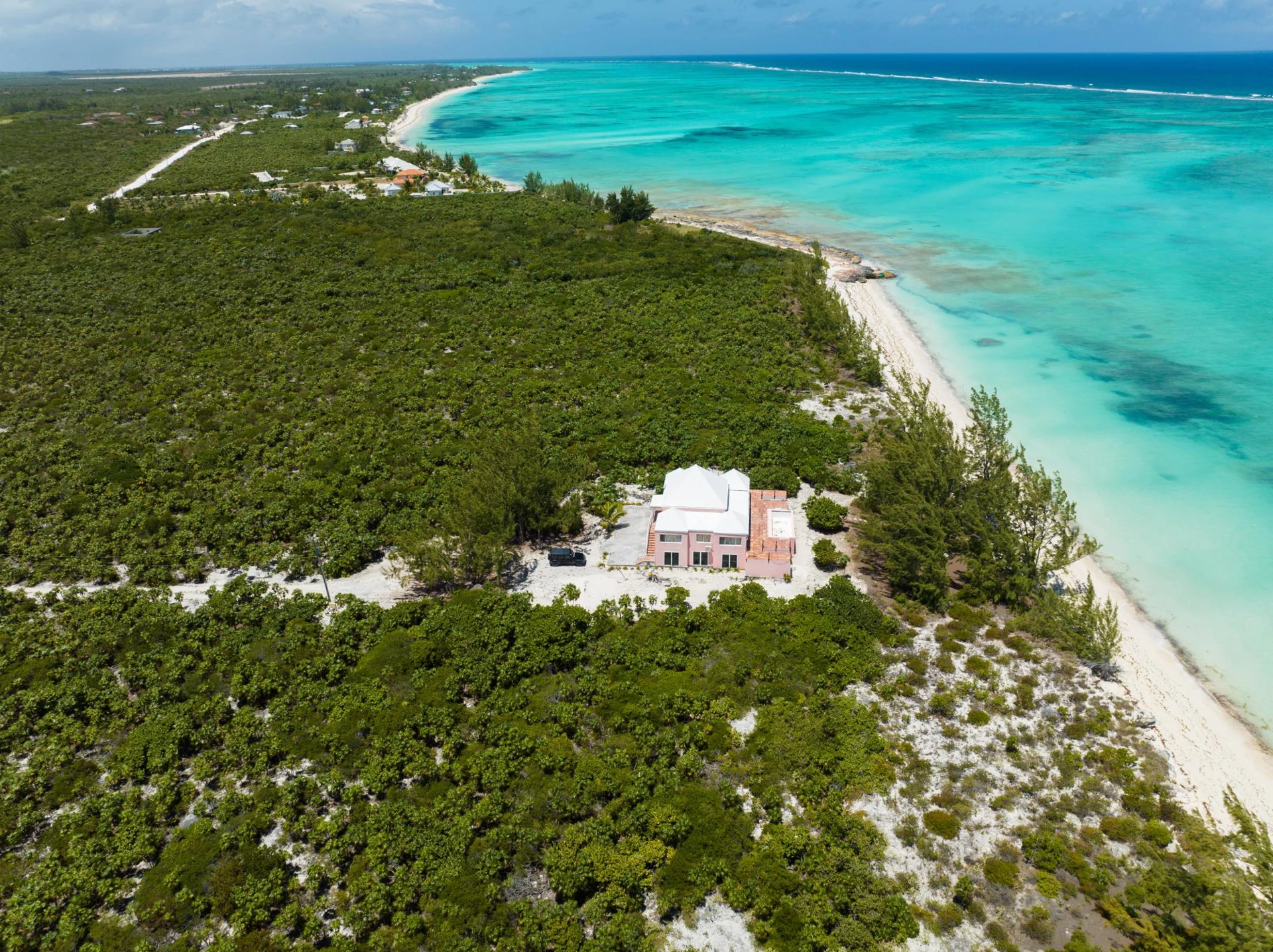 Whitby Beachfront Villa - Gallery image 16