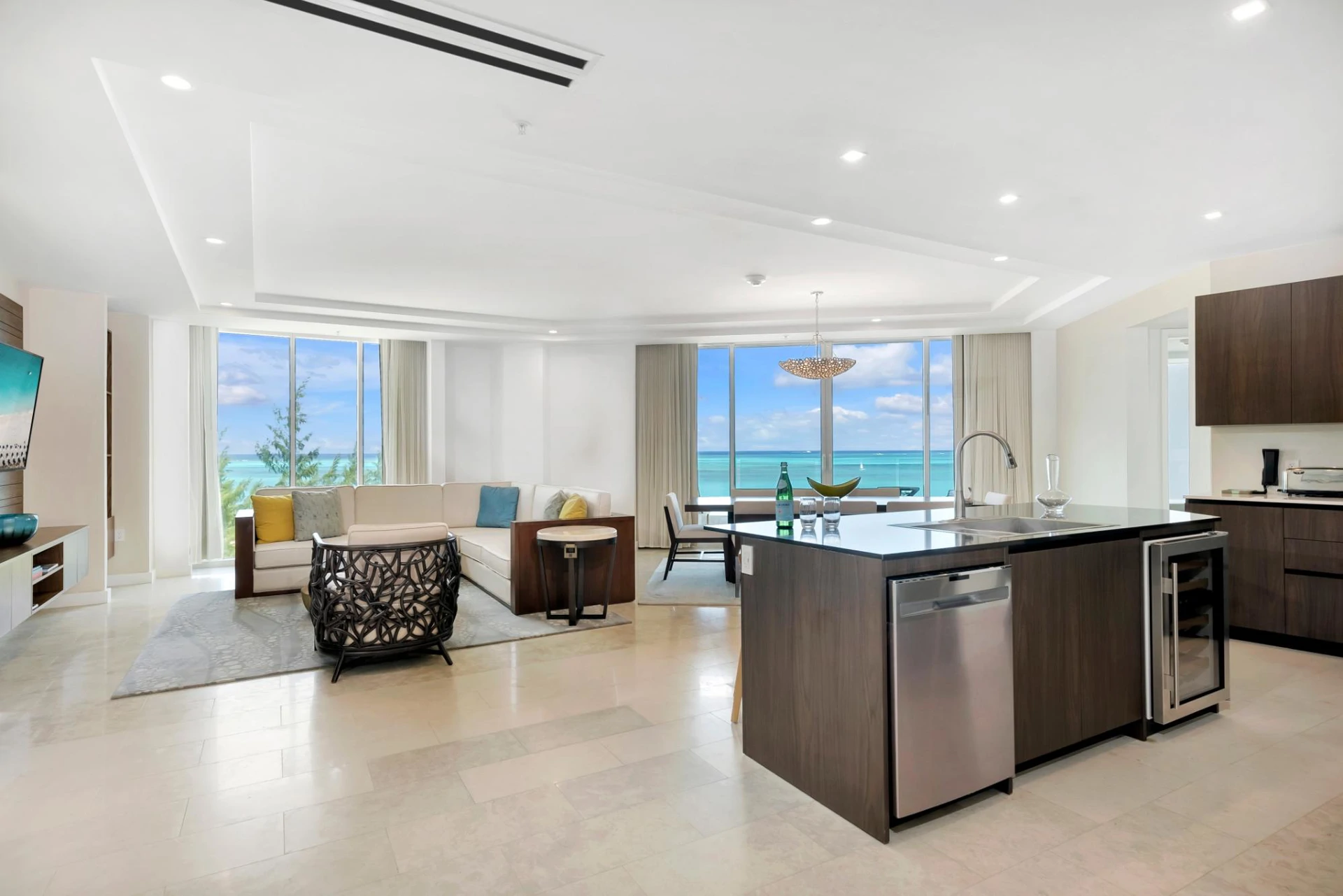UNIT 1040 (4A) RITZ CARLTON 3BR/4BA/DEN/LAUNDRY - Gallery image 6