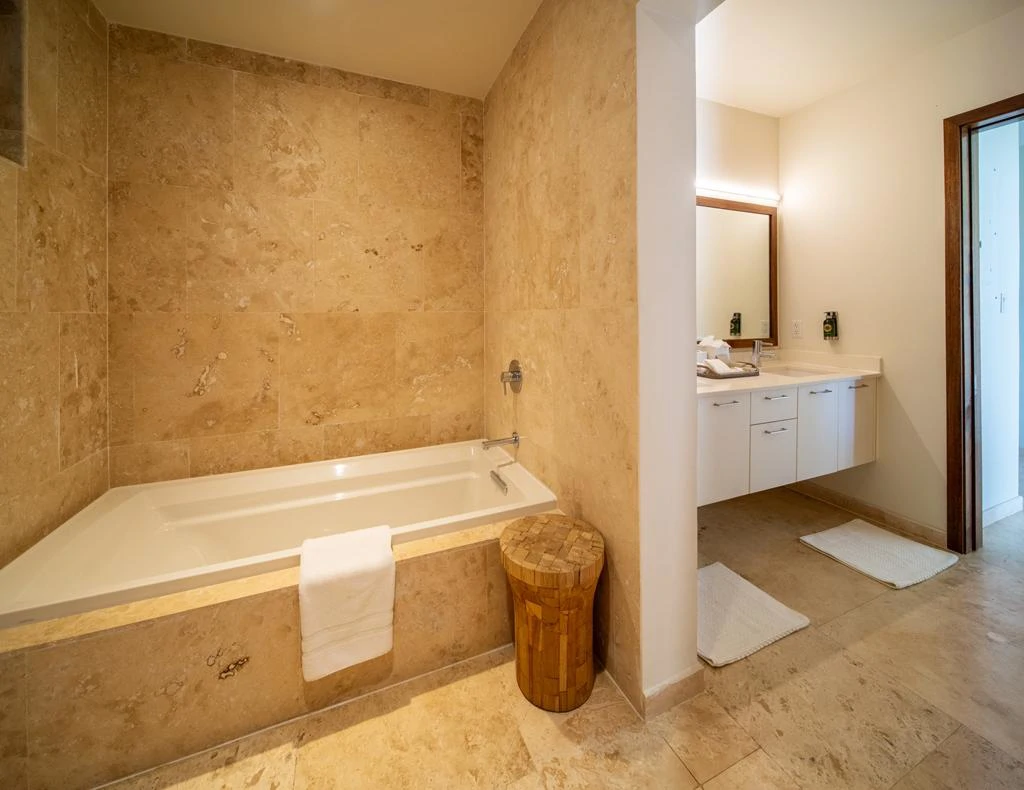 8AB Sailrock Ridgetop Suite - Gallery image 19