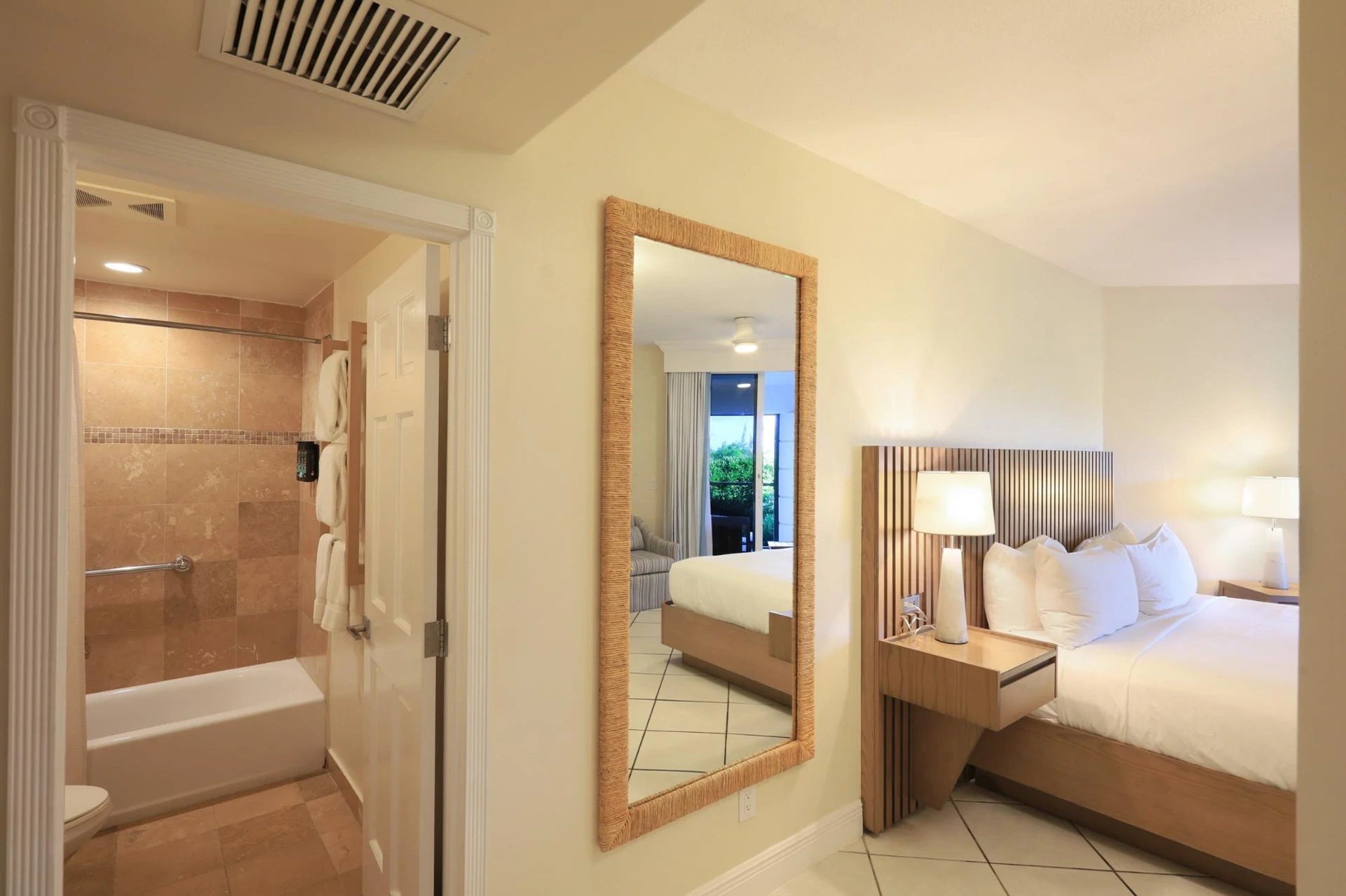 3115 - The Sands At Grace Bay - Gallery image 15
