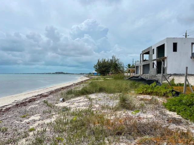 Blue Hills Road Partial Build - Direct Beachfront - Gallery image 12