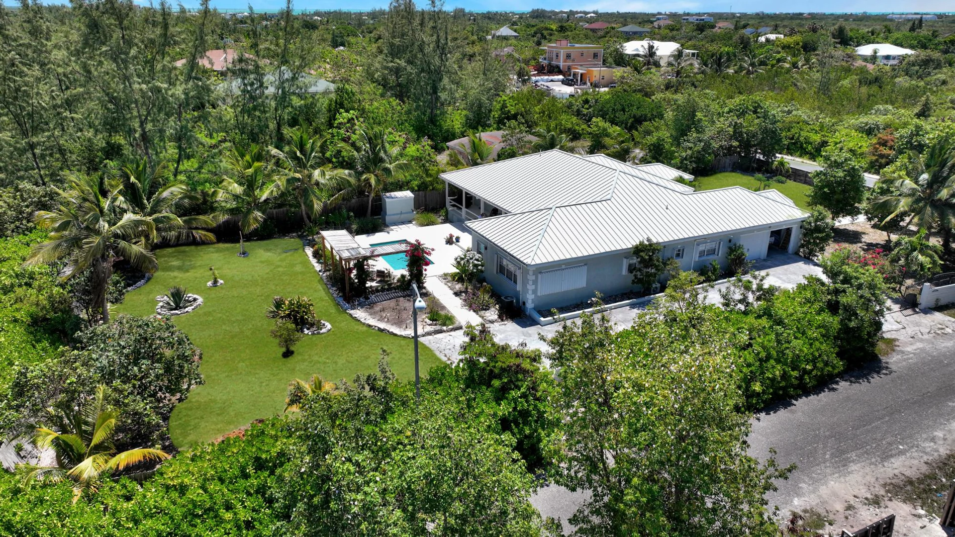 LEEWARD PALMS DELIGHT - Gallery image 5