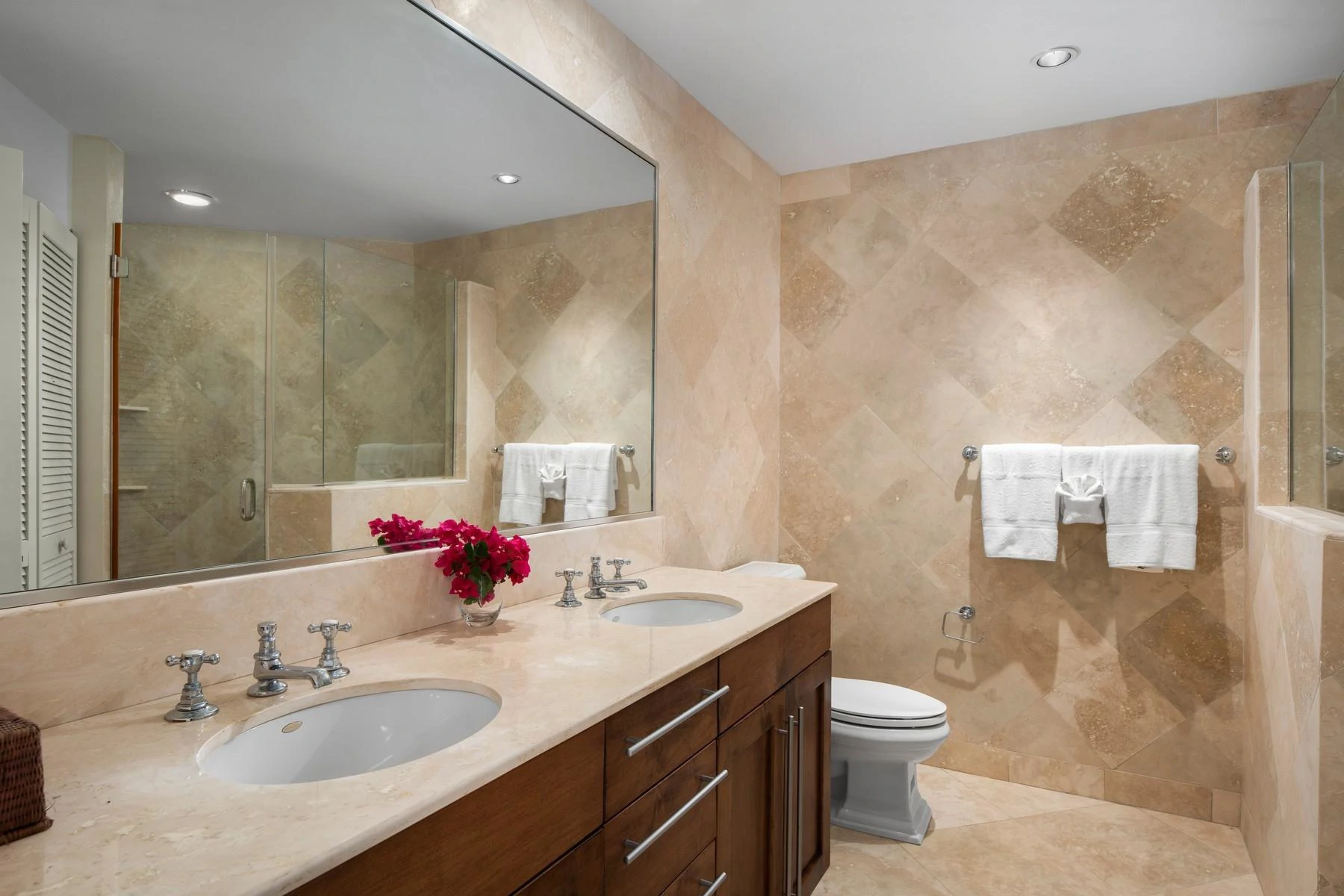 BLUE CAY - Thompson Cove Beachfront - Gallery image 22