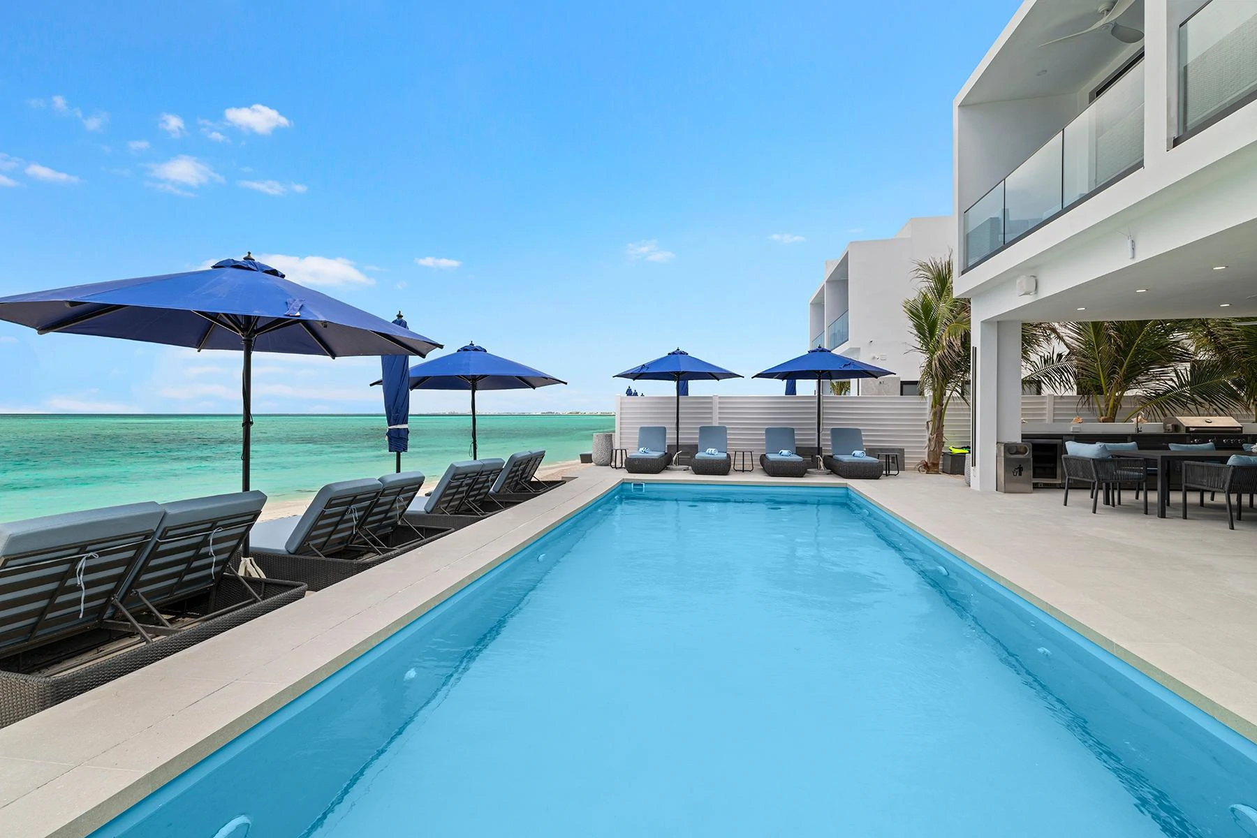 AQUA BLU BEACH VILLAS