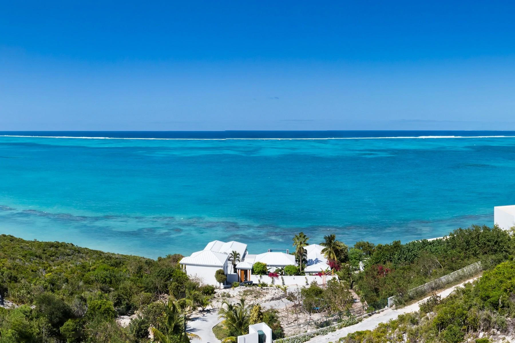 Villa 2 - The Summit - Blue Mountain Ocean View - Gallery image 6
