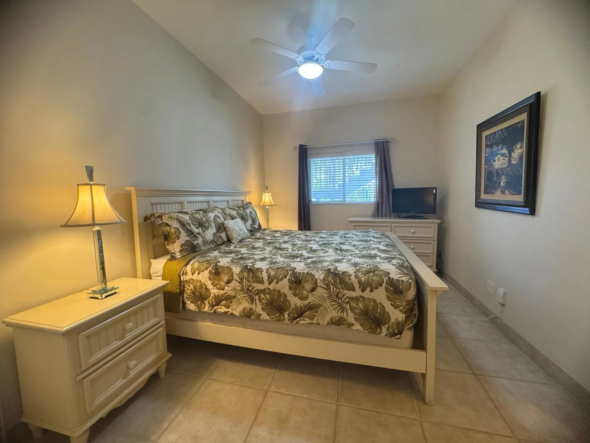 Ocean Club West Plaza - Gallery image 13