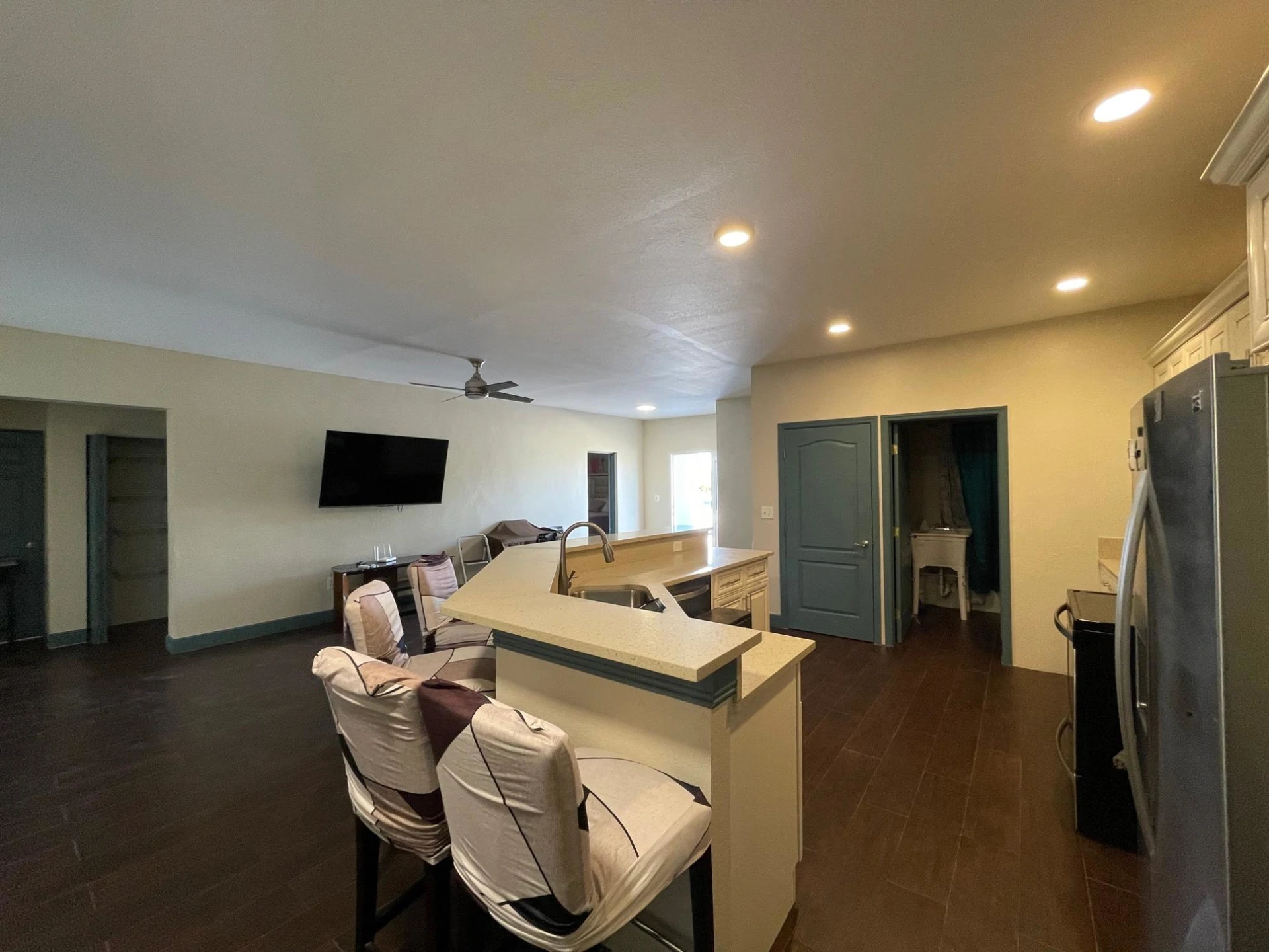 NORTH CREEK GEM W/INCOME - Gallery image 5