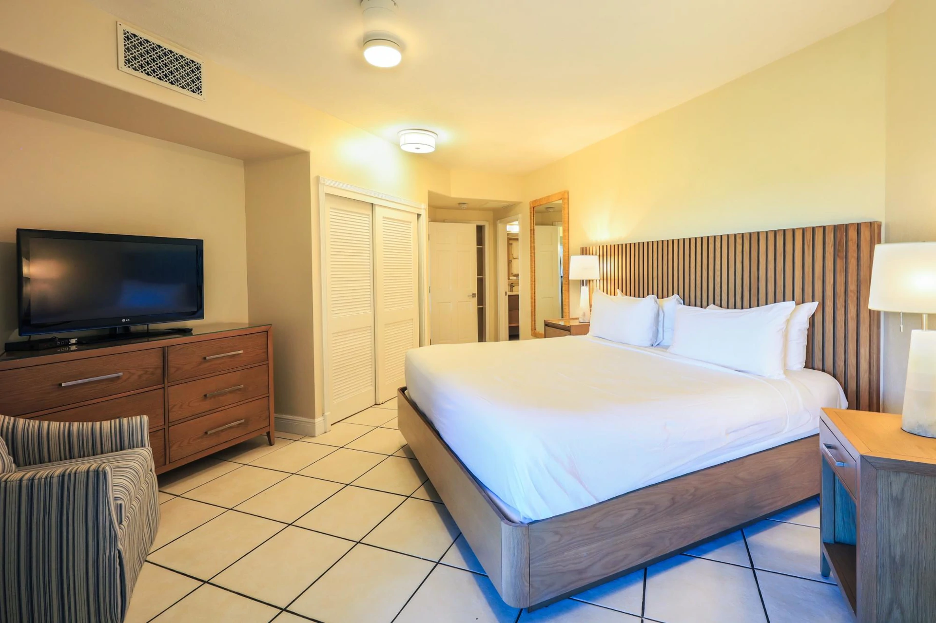 3115 - The Sands At Grace Bay - Gallery image 17