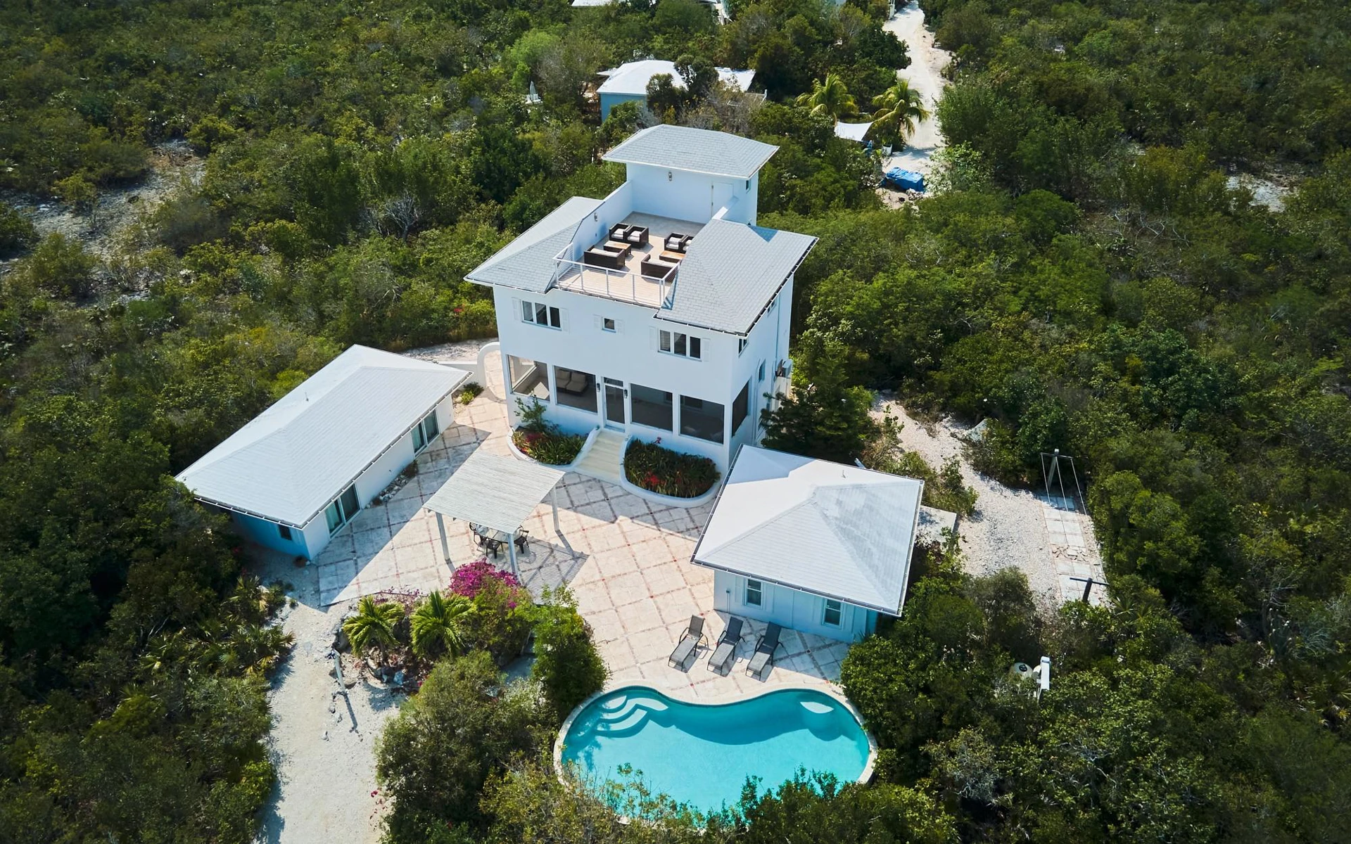 Surf Lodge Villa - Gallery image 2