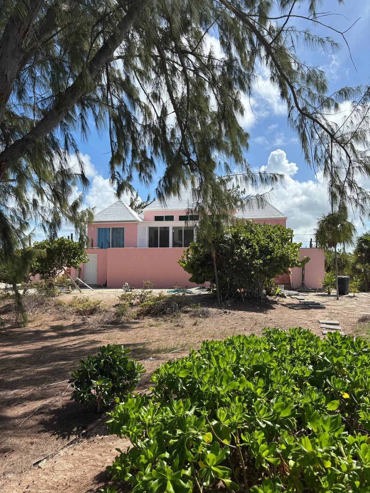Whitby Beachfront Villa - Gallery image 5