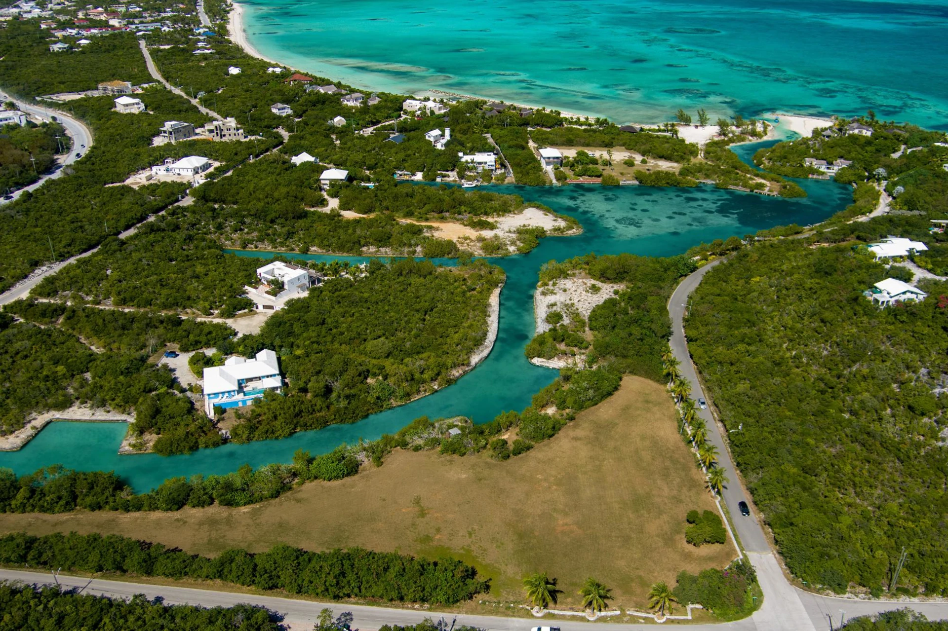 Dolphin Hideaway - Gallery image 2