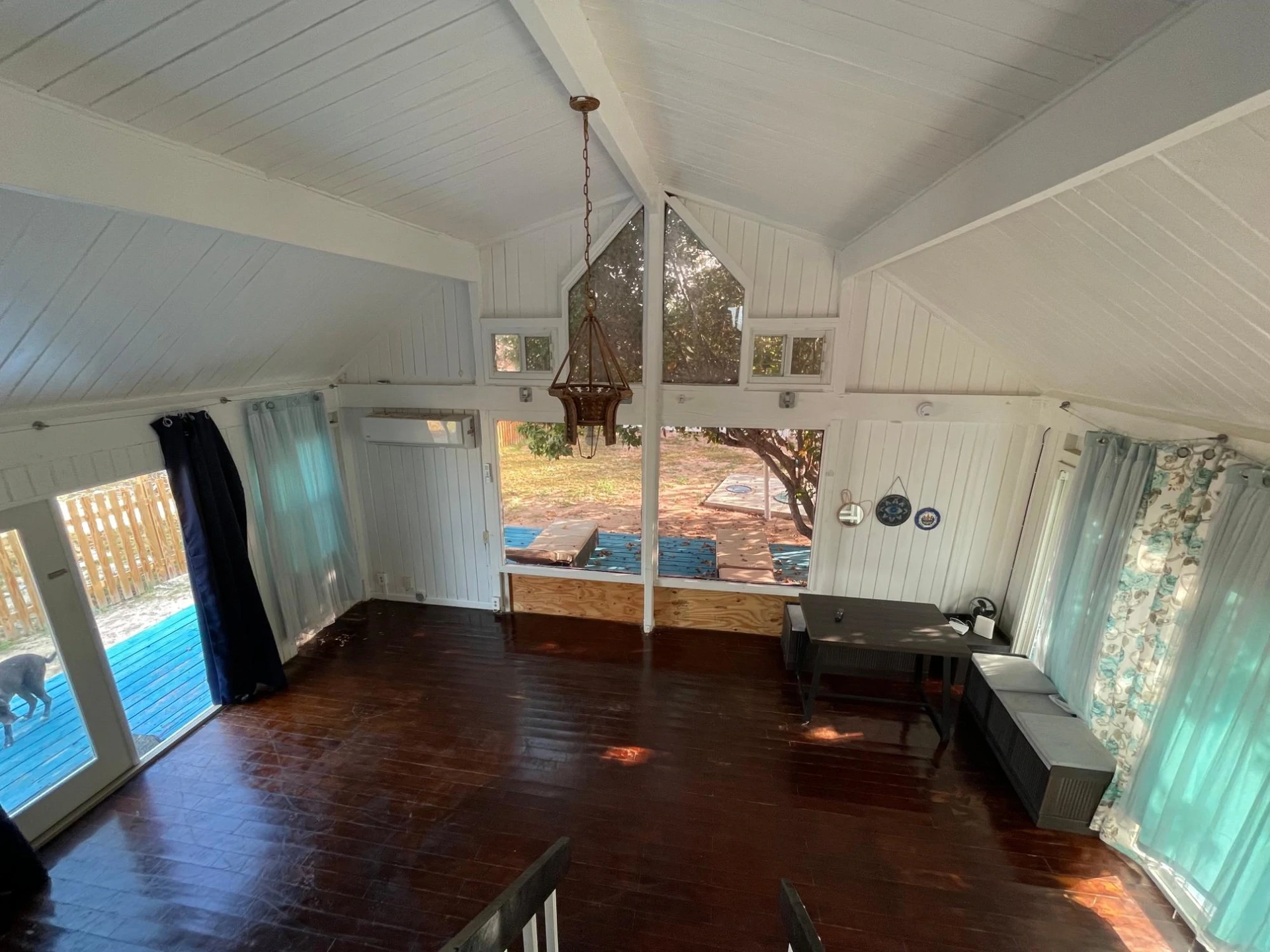 PURPLE HOUSE - photo 8