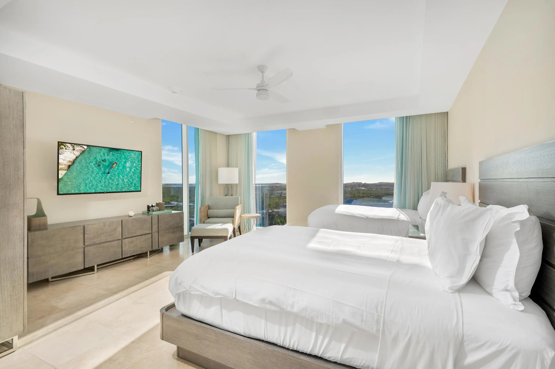 UNIT 2114 RITZ CARLTON 3BR/3BA - Gallery image 16