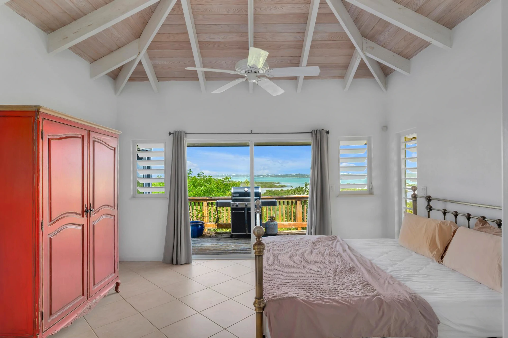Pink House - Gallery image 9