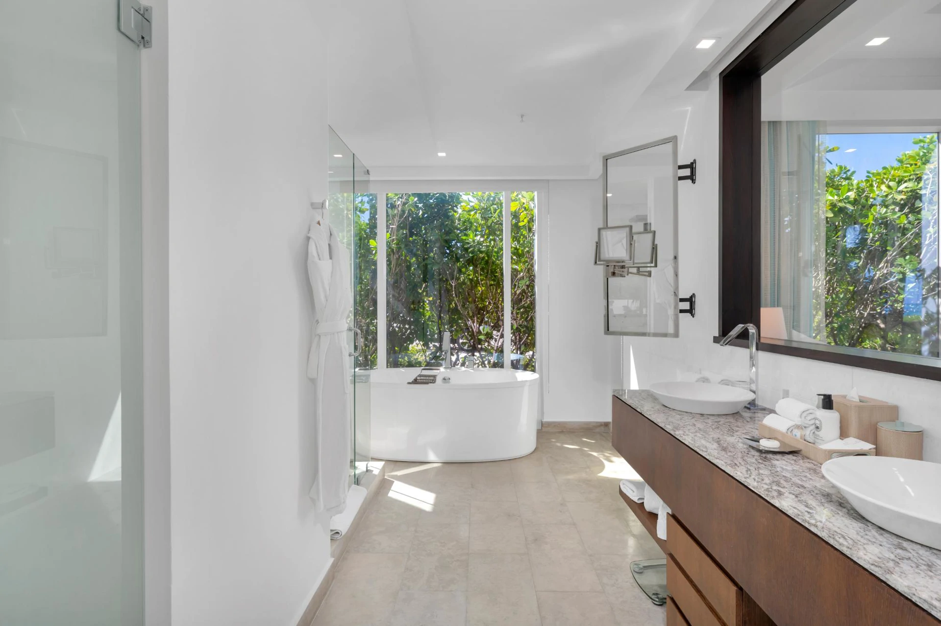 UNIT 1010 RITZ CARLTON 2BR/3BA - Gallery image 9