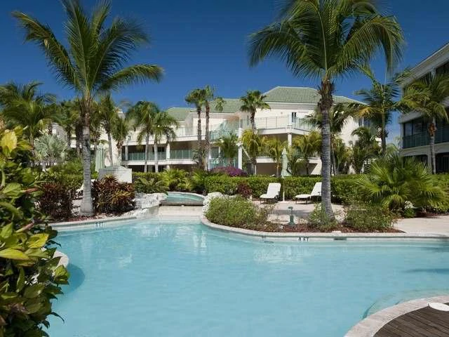 3115 - The Sands At Grace Bay - Gallery image 25