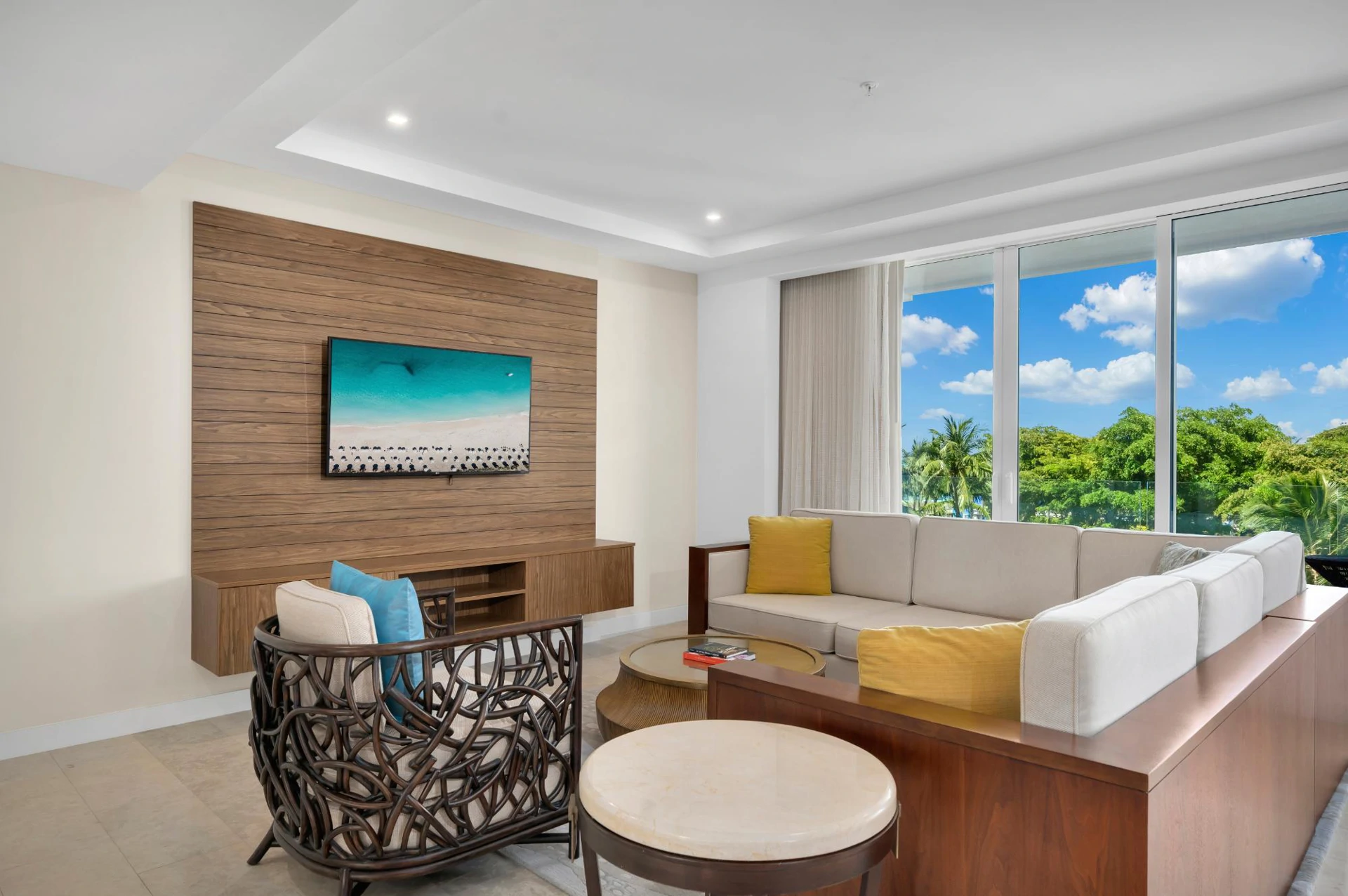 UNIT 2034 RITZ CARLTON 3BR/3BA - Gallery image 4