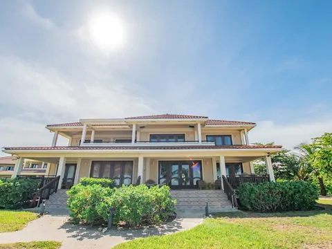 Beachside Condo at Seiri del Mar