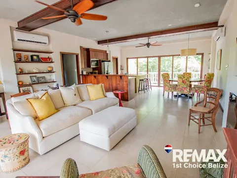 The Tree House by the Sea, Red Rock