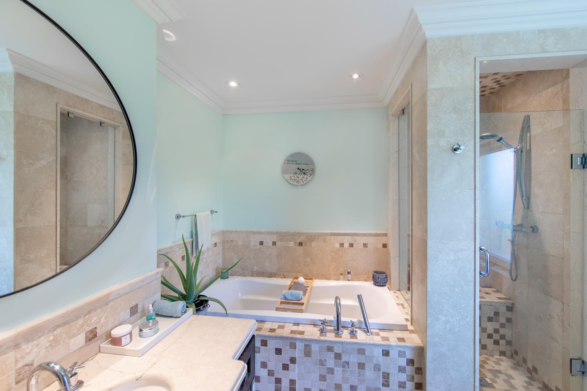 R2-7 The Atrium - Gallery image 16