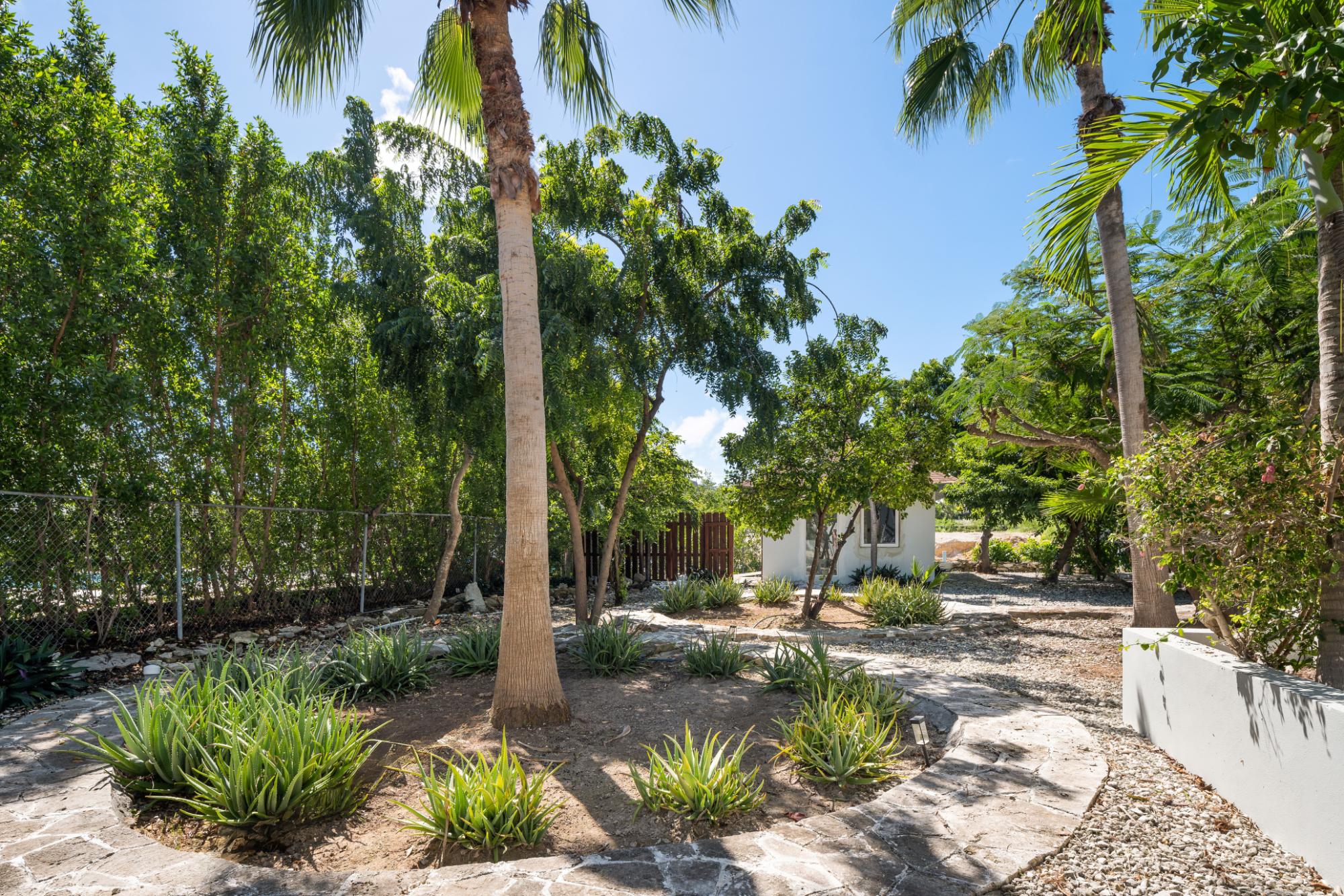 Secret Garden Villa - Gallery image 27