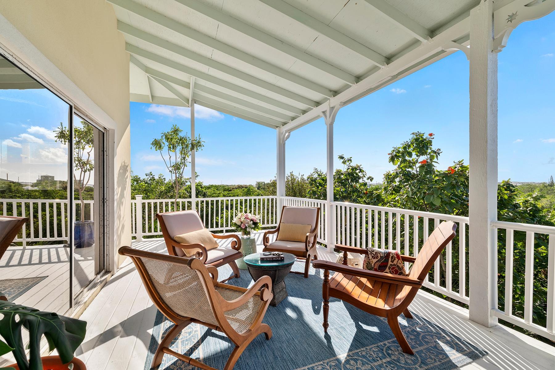 Canal Front Triplex- Great income opportunity - Gallery image 12