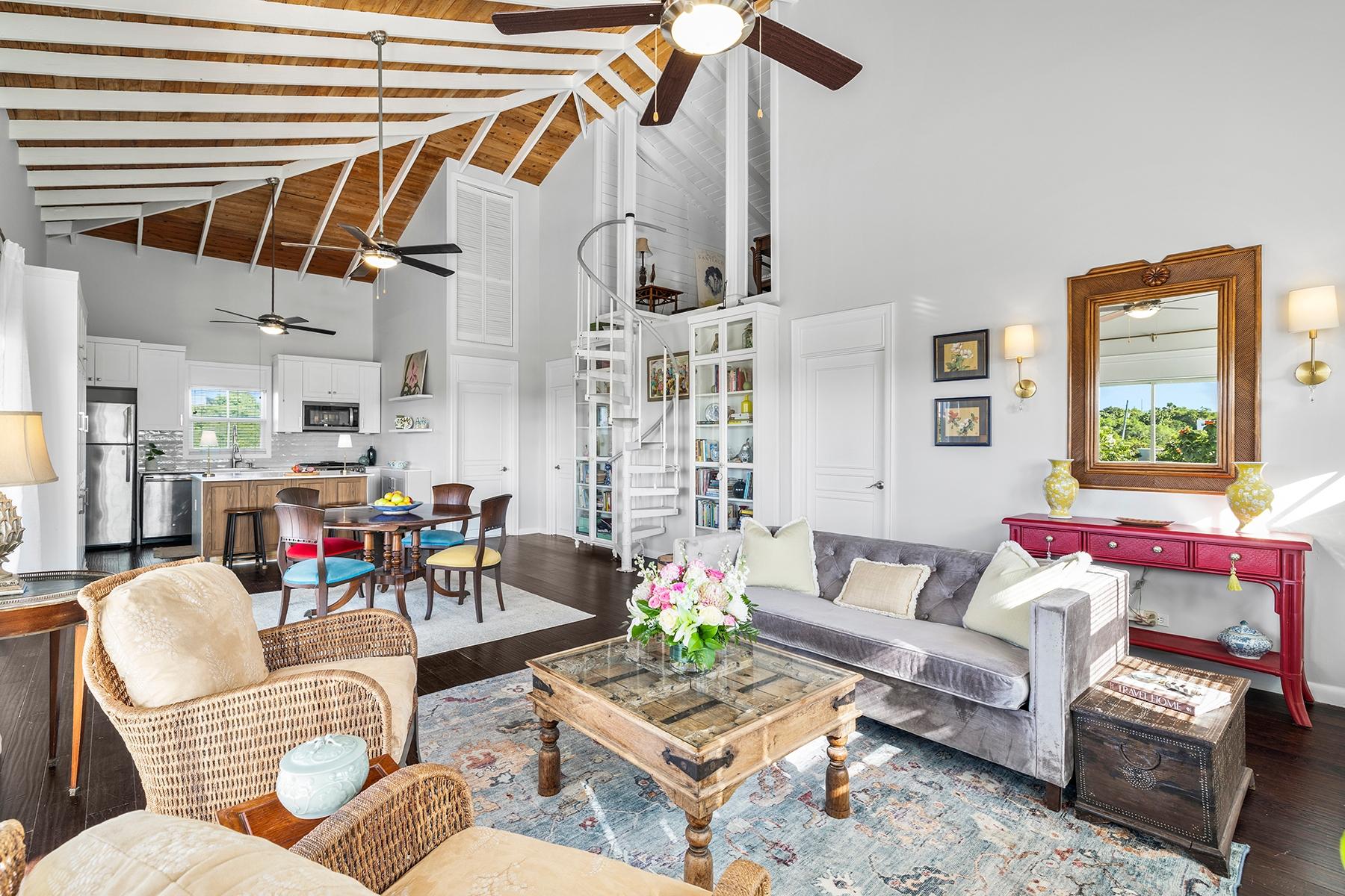 Canal Front Triplex- Great income opportunity - Gallery image 5